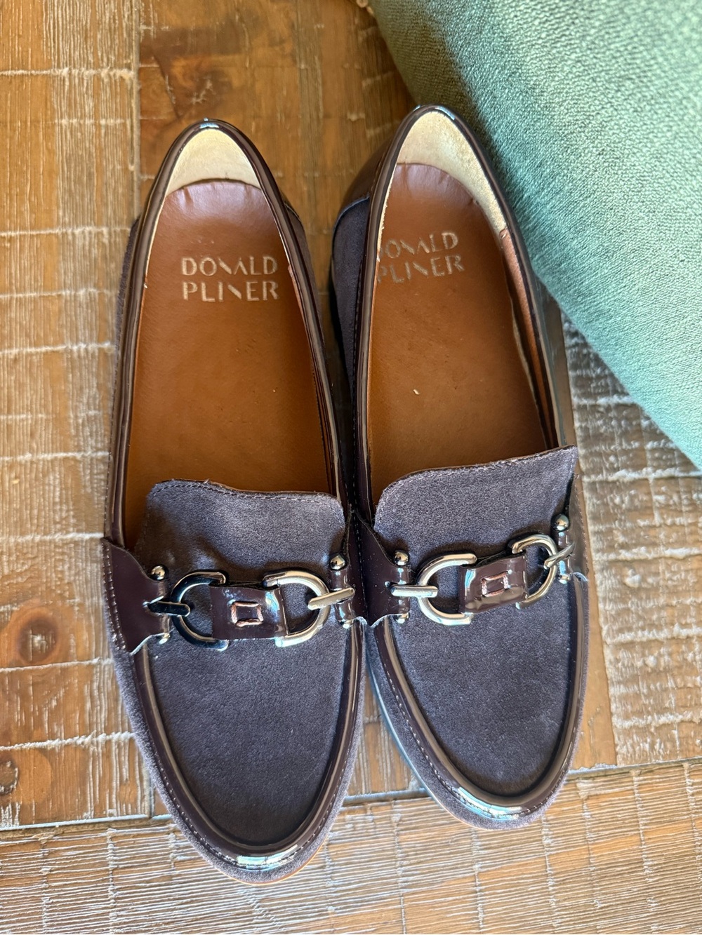 Donald Pliner Clio Dark Brown Suede Patent Leather Bit Loafers Size 7